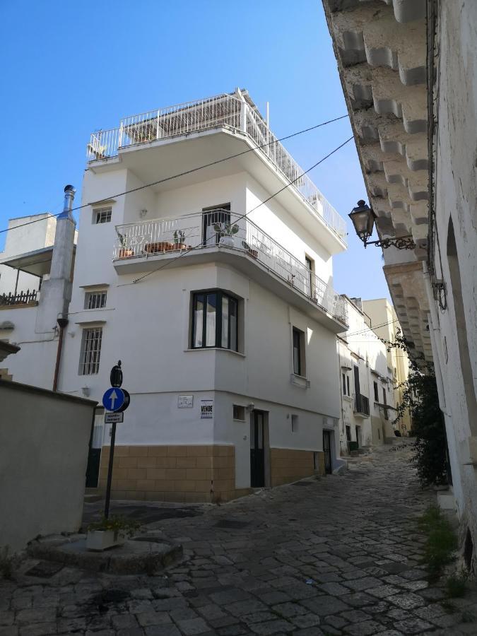 Black & White Matino Exterior foto
